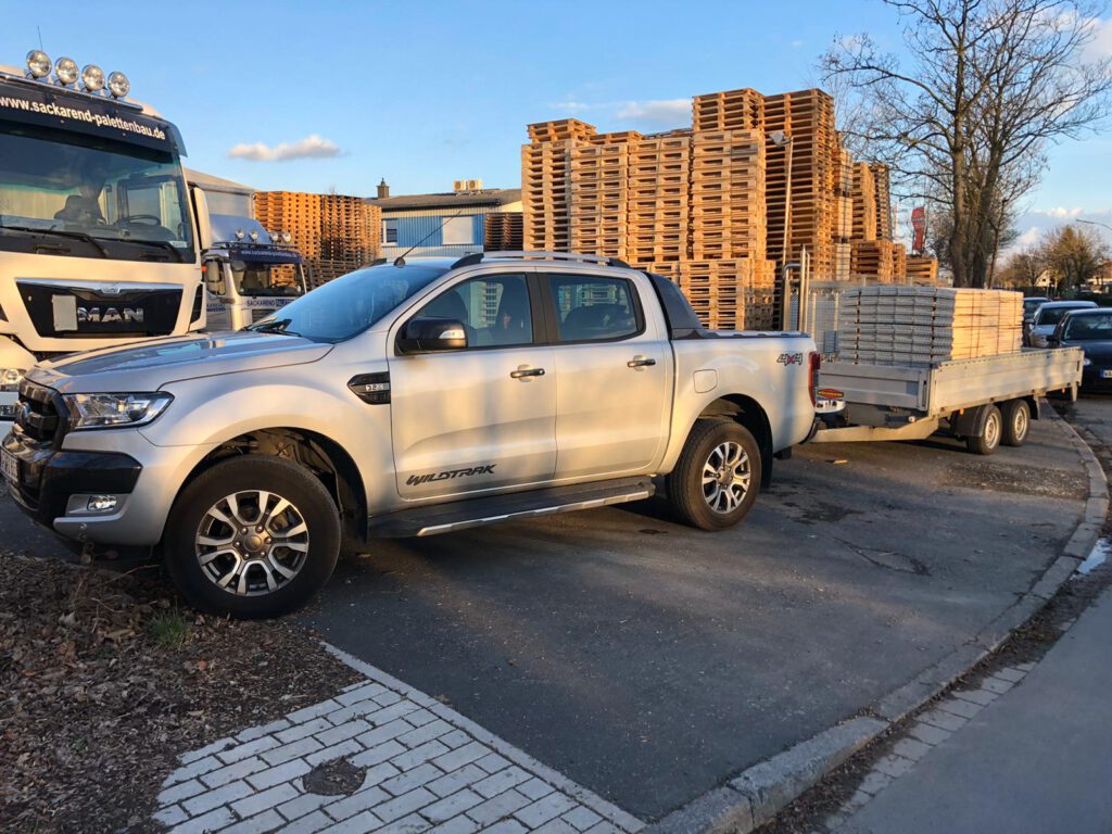 Ford Wildtrak mit Anhänger